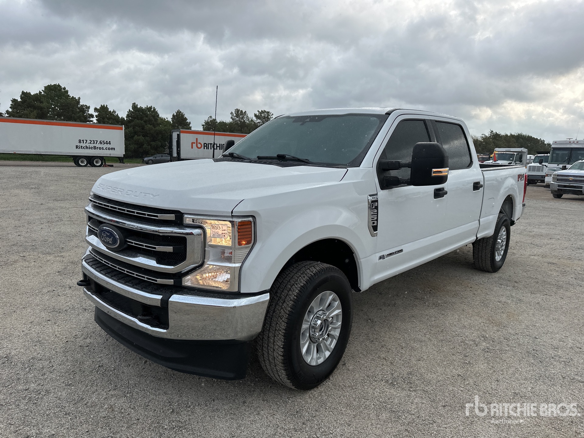 2022 Ford F-250 XLT 4x4 Crew Cab Pickup