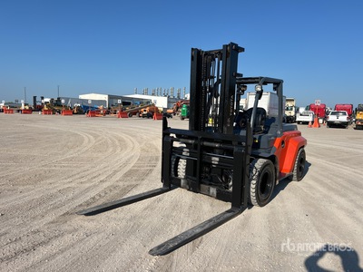 2019 Toyota 8FD80U 16100 lb Pneumatic Tire Forklift