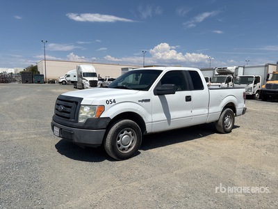 2010 Ford F-150 XL 4x2 Extended Cab بيك اب