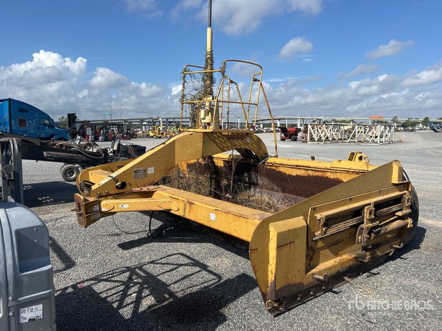 2006 Reynolds LSE16WB 16 Ft Box Scraper | Ritchie Bros. Auctioneers