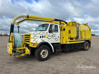 Vac-Con V390THA on 1997 Ford L8501 4x2 Vacuum Excavator Truck