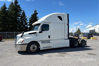 2021 Freightliner Cascadia 126 6x4 Ciągnik siodłowy T/A z kabiną sypialną