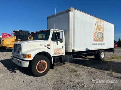 2001 International 4700 4x2 Van Truck (Inoperable)
