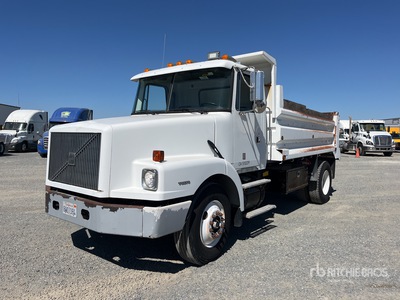 1999 Volvo WG 4x2 S/A Dump Truck