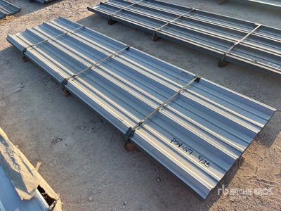 Quantity of (50) 2025 Kit Containers 12 ft Steel R Panel Divers - Matériaux de construction (Unused)