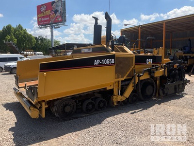 2002 Cat AP-1055B Track Asphalt Paver