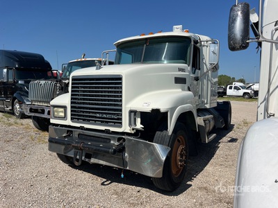 2015 Mack 4x2 Cabeza Tractora Cabina Dormitorio