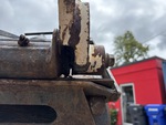 Chassis with Quick Coupler to Arms Pins