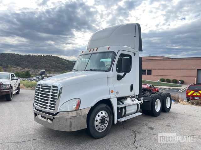 CAMIóN 2016 FREIGHTLINER