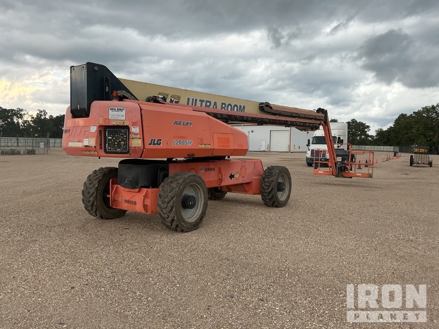 ELEVADOR TELESCóPICO 2013 JLG 4WD 1200SJP