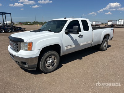 2013 GMC Sierra 2500HD 4x4 Extended Cab Pickup