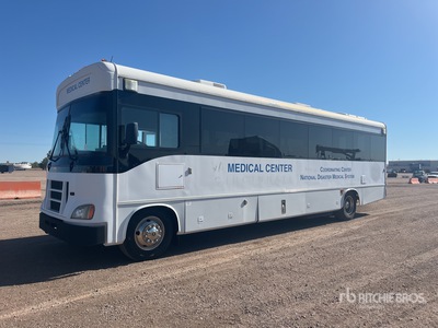 2013 Freightliner Farber Glaval 4x2 30-Seat Custom Autobús