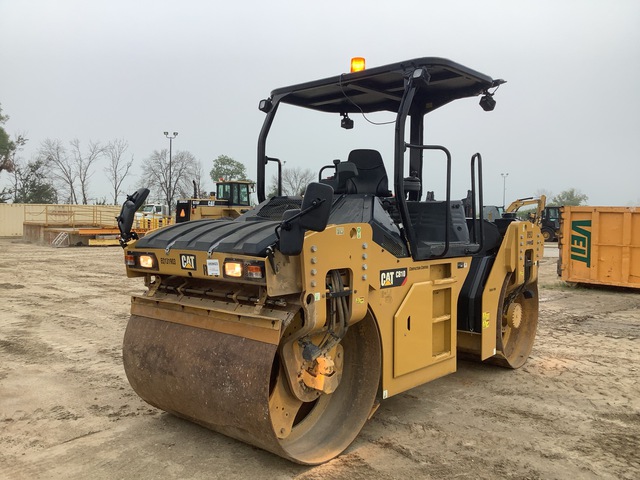 2020 Caterpillar CB10
