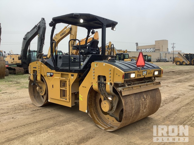 COMPACTADOR 2018 CATERPILLAR CB10