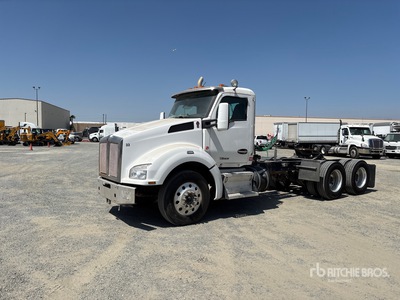 2020 Kenworth T880 6x4 T/A Day Cab Truck Tractor