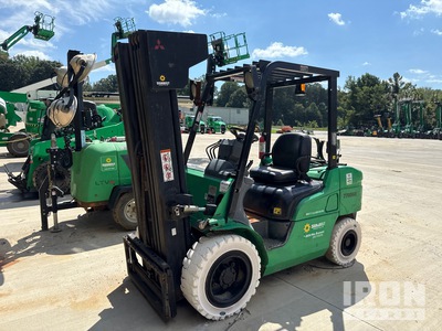 2015 Mitsubishi FG30N 4200 lb Pneumatic Tire Forklift (Inoperable)
