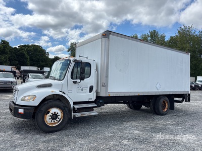 2004 Freightliner M2 106 4x2 Van Truck