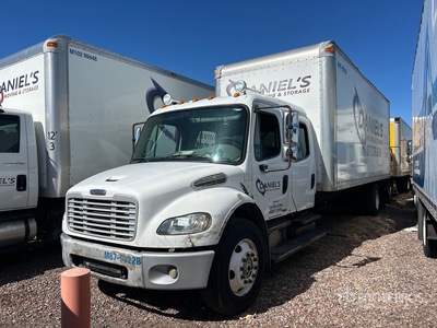 2007 Freightliner M2 106 4x2 Crew Cab Camion fourgon (Inoperable)