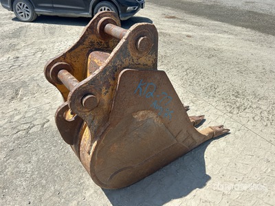 24 in Excavator Bucket - Fits Cat 320