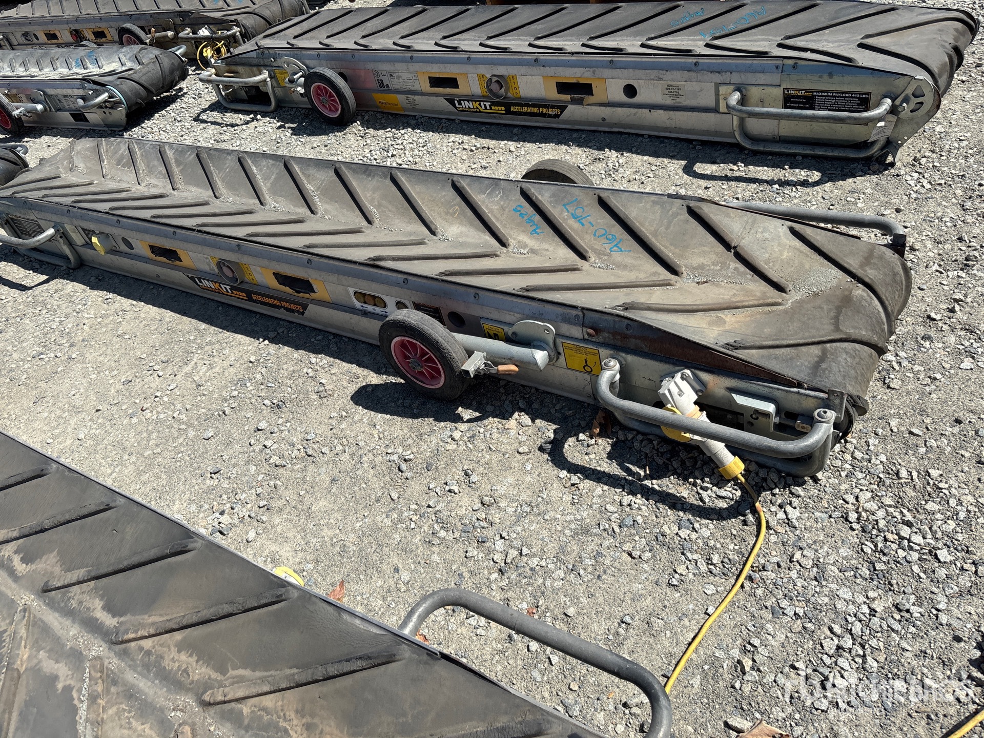 2021 LKS450-3 2 16 in x 10 ft Portable Transfer Conveyor