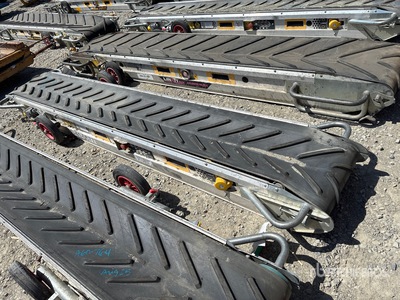 2023 Interquip LKS450-3.2 16 in x 10 ft Portable Stacking Convoyeur