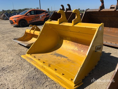 Brandt 64 in Q/C Cleanup Baggerlöffel - Fits John Deere 245G