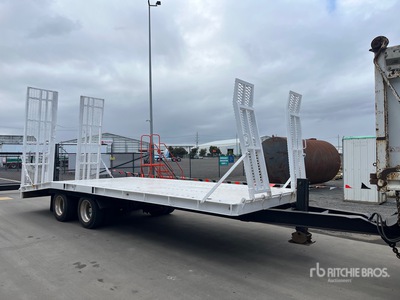 1995 Machinery Float Bogie/A Remorque à plateau