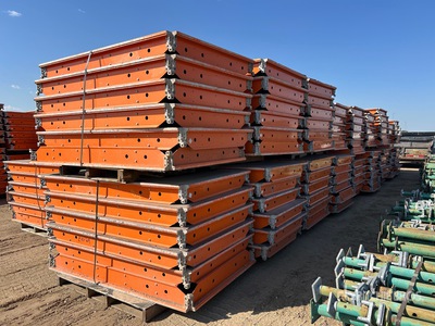 Quantity of Green Formwork Shoring Pans