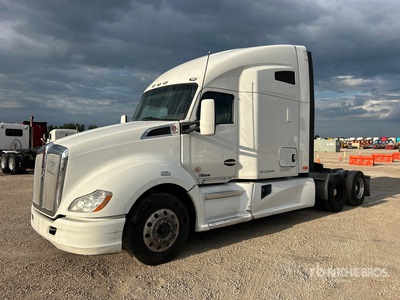 2020 Kenworth T680 6x4 Cabeza Tractora Cabina Dormitorio
