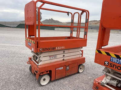 2017 Snorkel S3219E Electric منصة رفع متحركة