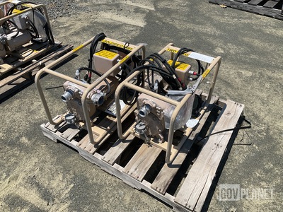 (2) Fuel Transfer Pump w/Cables