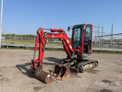 2016 Yanmar VIO25-4 を見 Mini Excavator