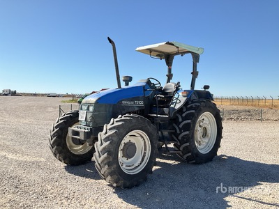 2001 New Holland TS100 4WD Tractor Agrícola