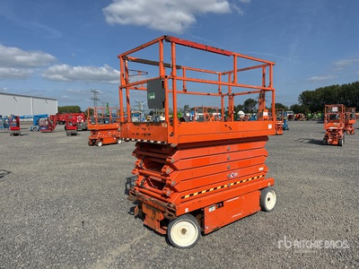 2016 Skyjack SJIII4740 Electric Scissor Lift