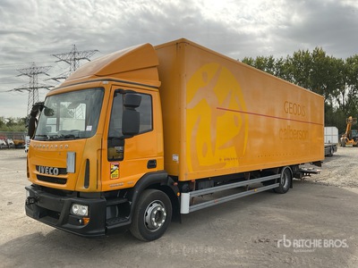 2012 Iveco 120E22 4x2 Autocarro furgonato