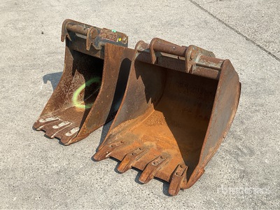 Quantity of (2) 400MS03 Digging Bucket