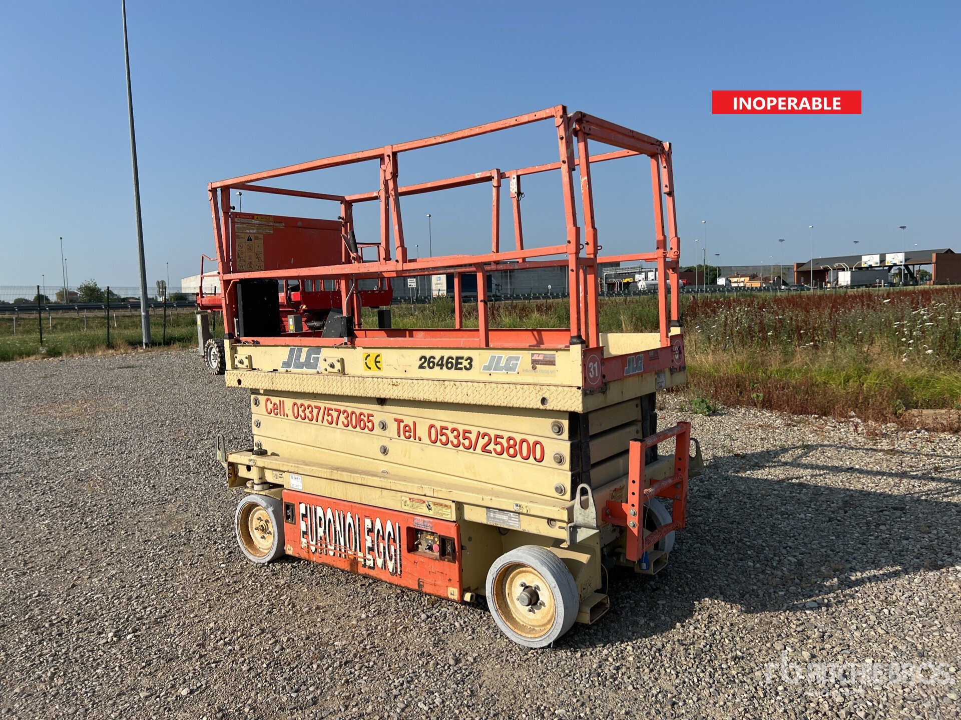 2000 JLG 2646  E3 Electric Scissor Lift (Inoperable)