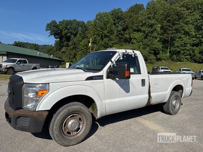 2013 Ford F-250 XL 4x2 Pickup