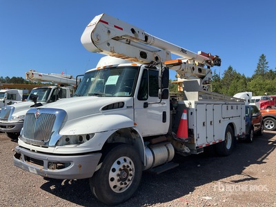 Altec AO445 45 ft on 2014 International 4400 SBA 4x2 Cable Placer Camion à godets (Inoperable)
