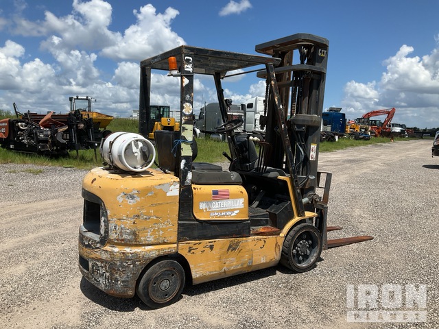 MONTACARGAS 2003 CATERPILLAR GC30K