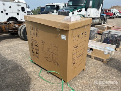 2025 HUNTER PRO ZY-800 Ride-On Electric Scheuersaugmaschine (Unused)