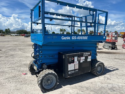 2017 Genie GS4069BE Electric Scissor Lift