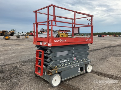 2017 Skyjack 4740 Electric منصة رفع متحركة