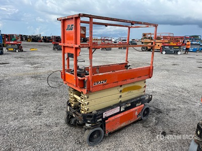2017 JLG 1932R Electric Piattaforma aerea verticale