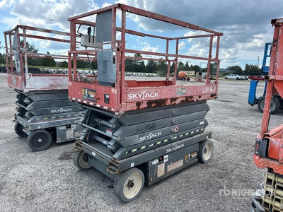2016 Skyjack 4632 Electric Scissor Lift