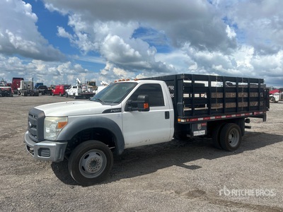2015 Ford F-450 4x2 Flatbed Truck