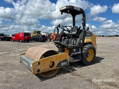 2018 Volvo SD45 Compacteur à tambour lisse
