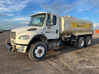 2016 Freightliner M2 106 6x4 Camion cisterna de agua
