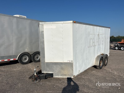 2016 Lark 16 ft T/A Remolque Cerrado