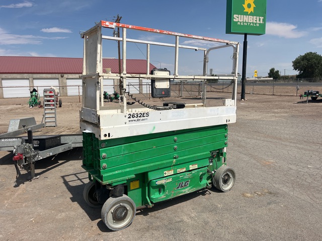 2016 JLG 2632ES